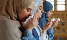 Ramadan: Bulan Refleksi Spiritual, Kebaktian, dan Sedekah